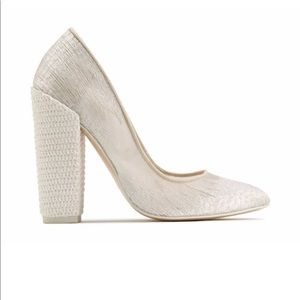 ALDO X OSTWALD HELGASON ZOWIE WHITE HEELS 7